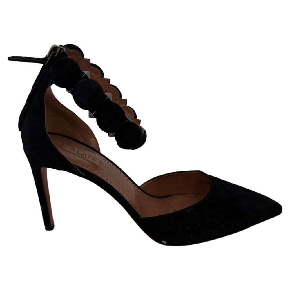 Alaïa Bombe 90 Sandals in Black Suede